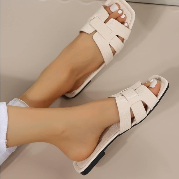 Shoes - NEW Cream Croc-Embossed Square‎ Toe Mule Sandals | EU 43 / US 10.5 | Old Money